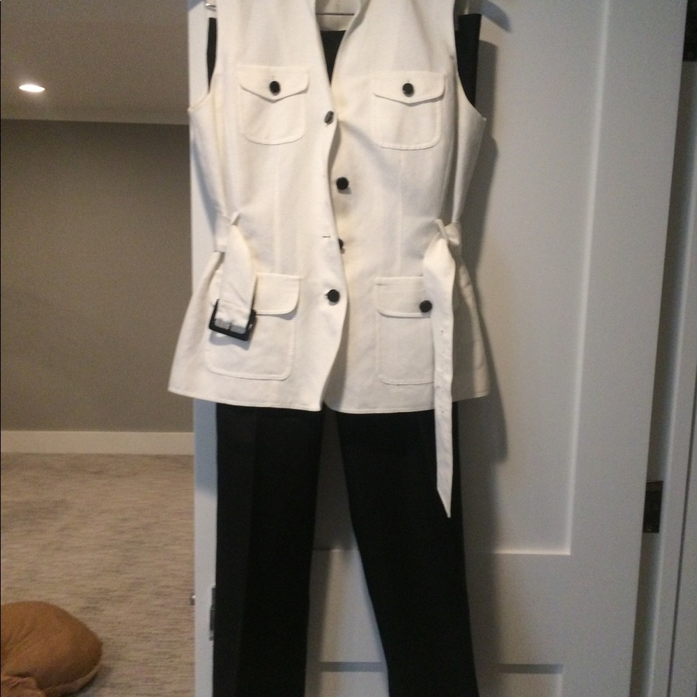 sleeveless suit